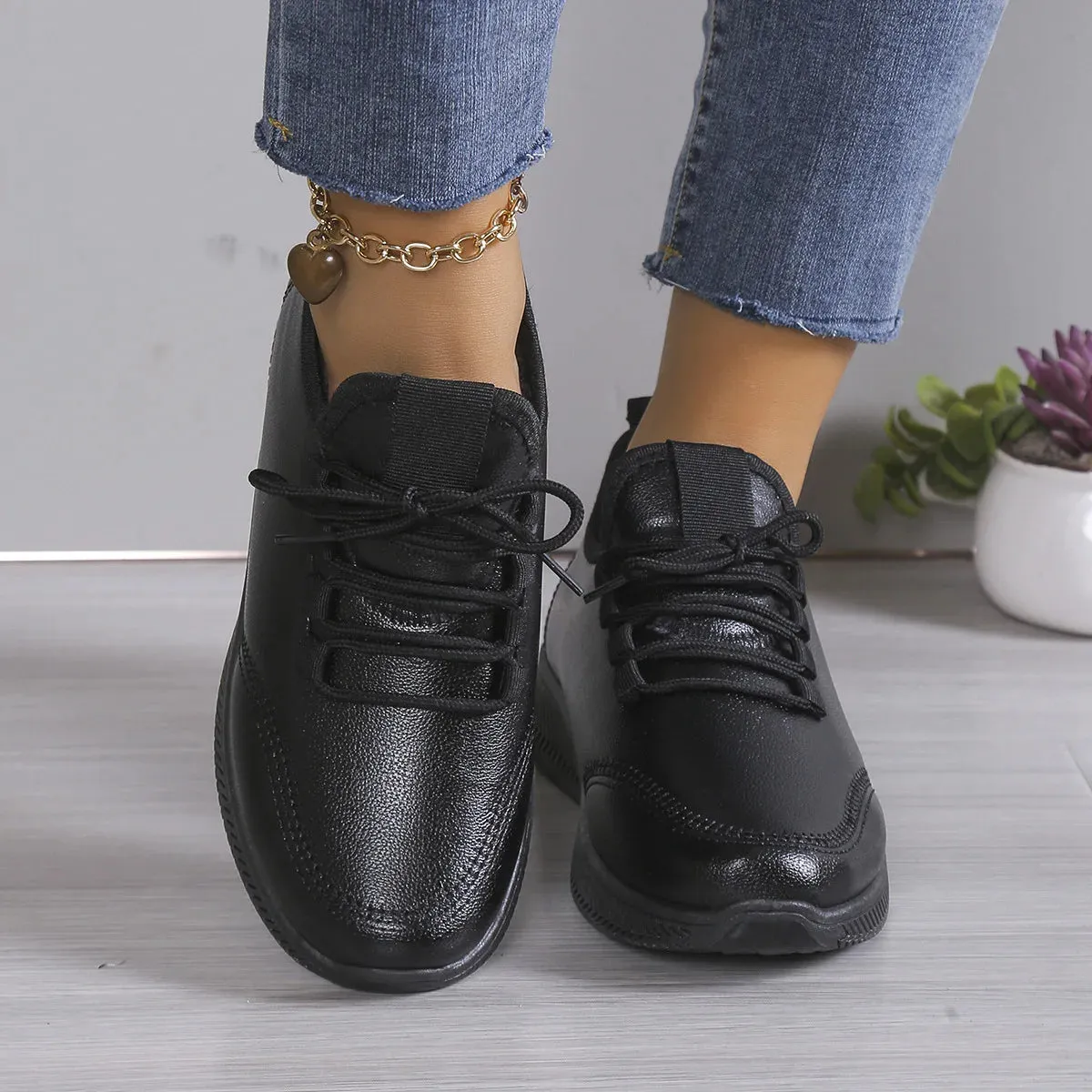2024 Autumn winter Women's Breathable Non-slip Platform Fashion Casual Shoes Korean Running Shoes Black Sneakers Shoes for Women