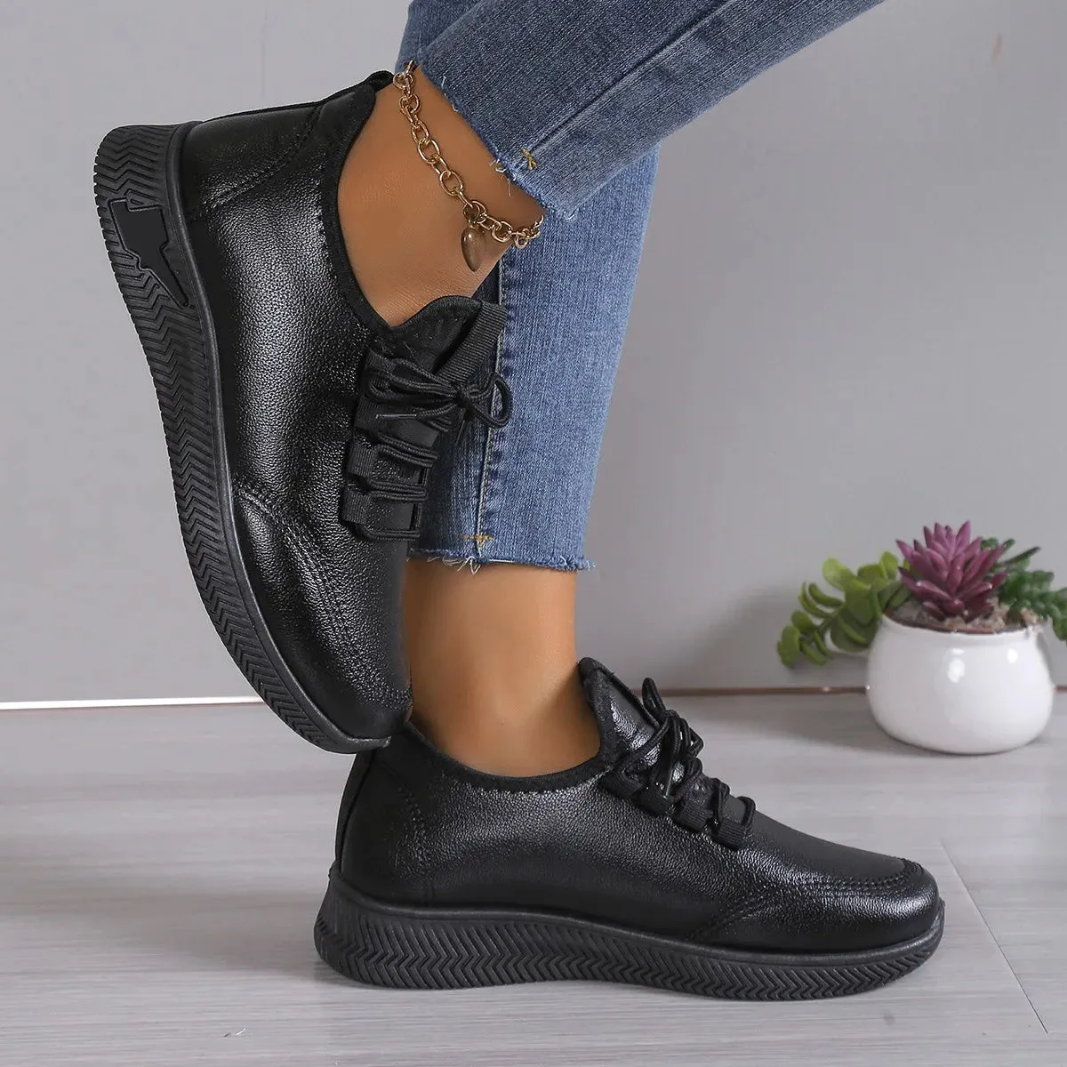2024 Autumn winter Women's Breathable Non-slip Platform Fashion Casual Shoes Korean Running Shoes Black Sneakers Shoes for Women