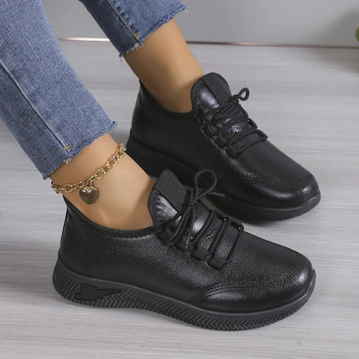 2024 Autumn winter Women's Breathable Non-slip Platform Fashion Casual Shoes Korean Running Shoes Black Sneakers Shoes for Women