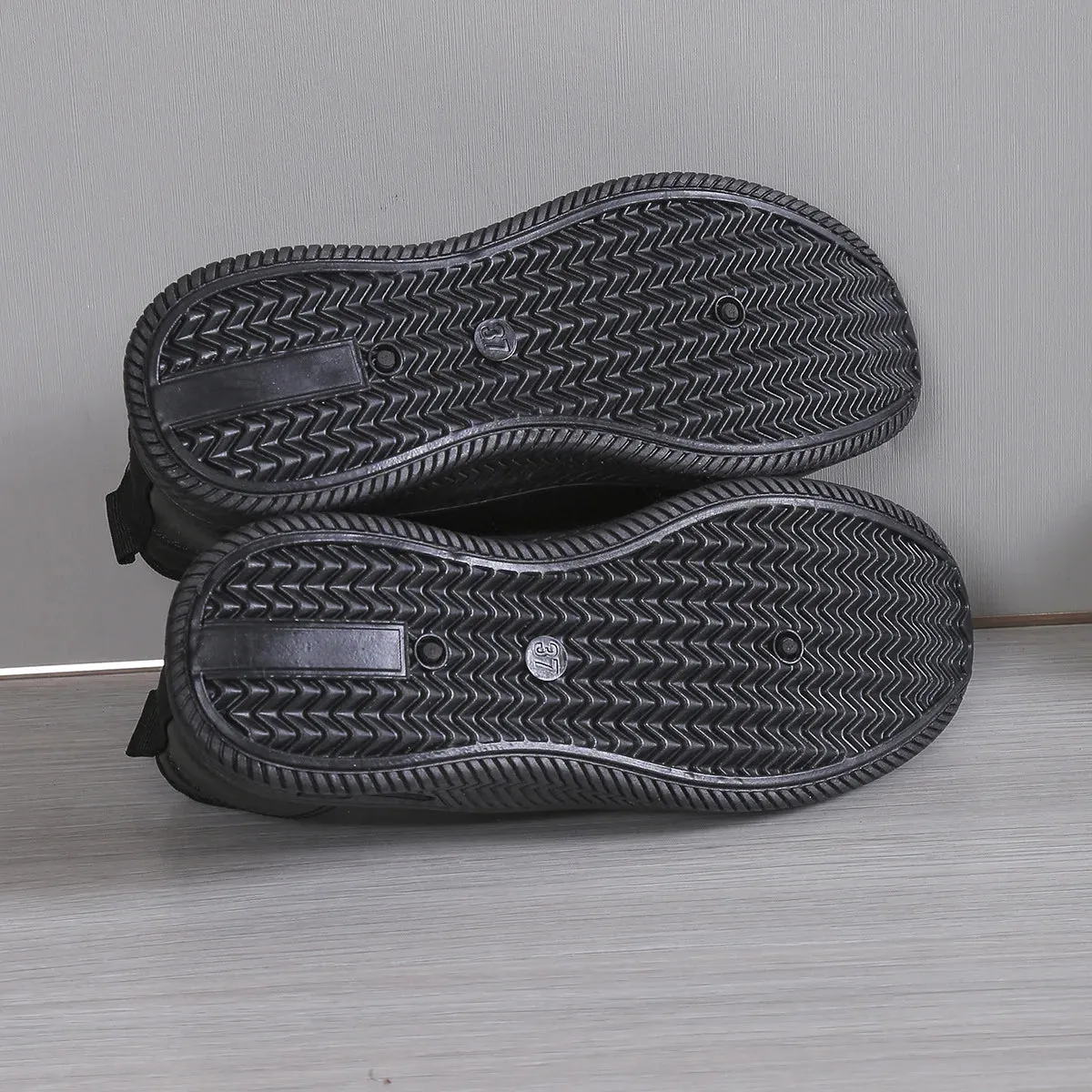 2024 Autumn winter Women's Breathable Non-slip Platform Fashion Casual Shoes Korean Running Shoes Black Sneakers Shoes for Women