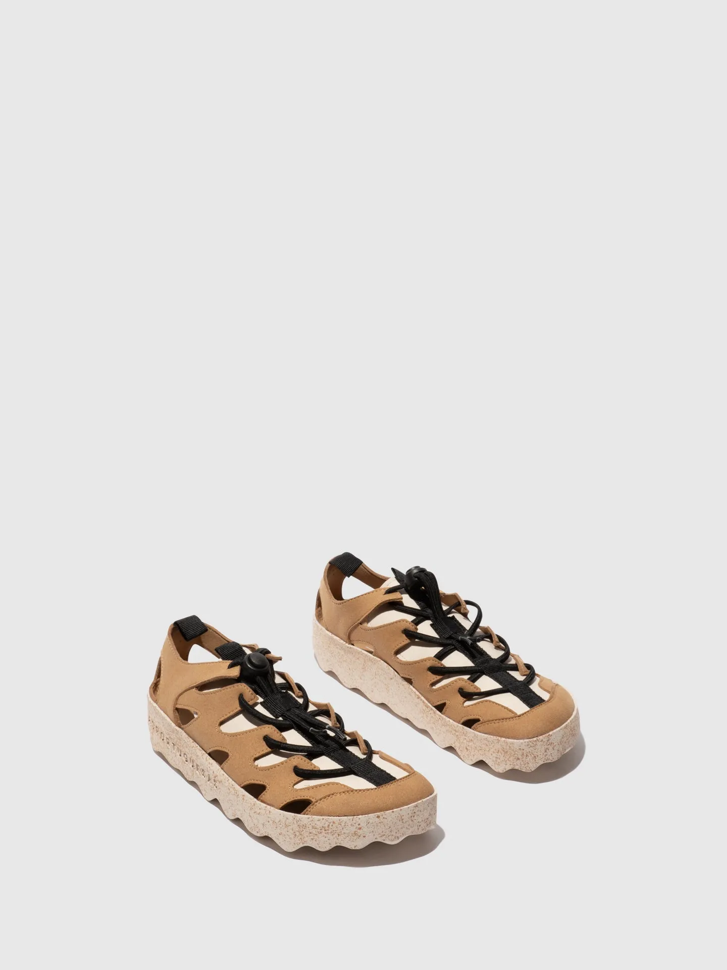 Round Toe Trainers CURE 2 M TAN