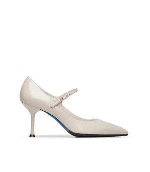 Shiny sand leather strap pump